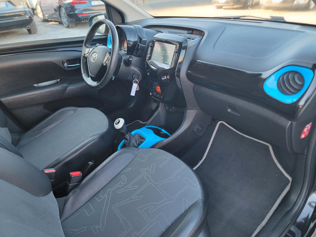 Toyota Aygo 1.0 72 CV x-clusiv GARANZIA UFFICIALE