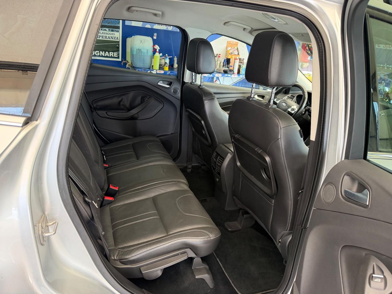 Ford Kuga 2.0 TDCI 140 CV 4WD Powershift