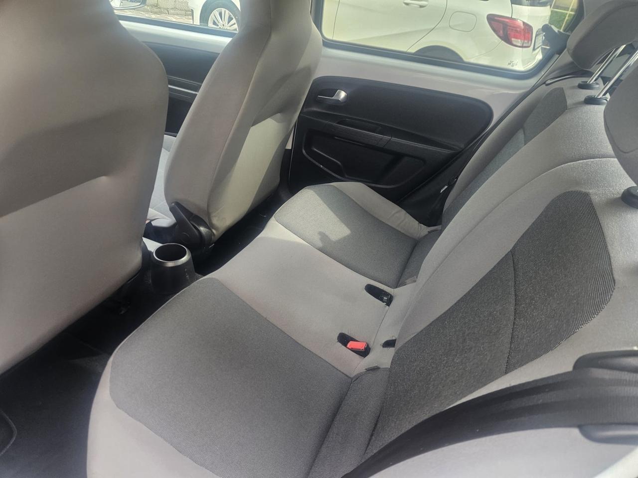 Volkswagen up! 1.0 75 CV 5p. cross ASG Cambio automatico