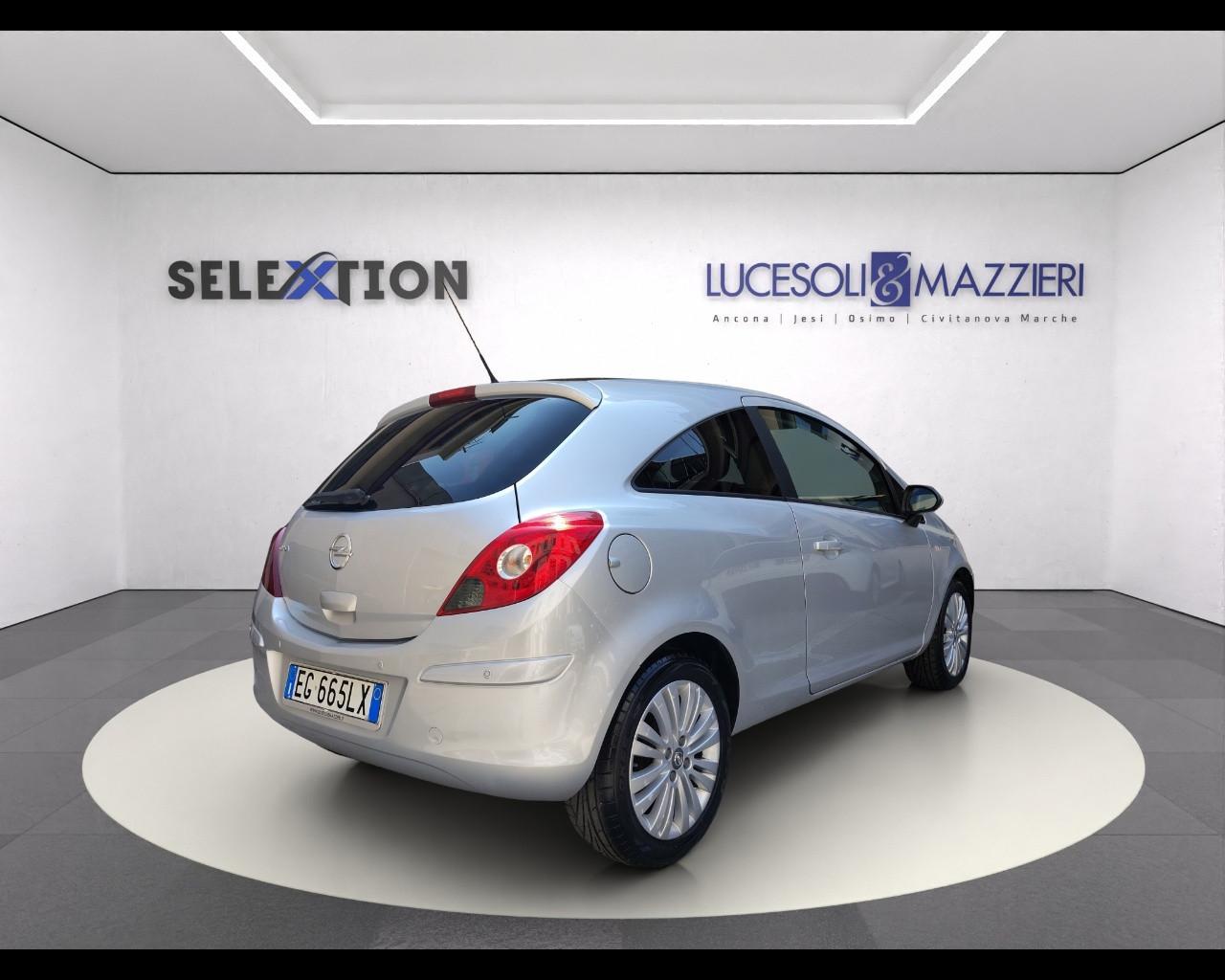 OPEL Corsa 4ª serie - Corsa 1.2 3 porte Club