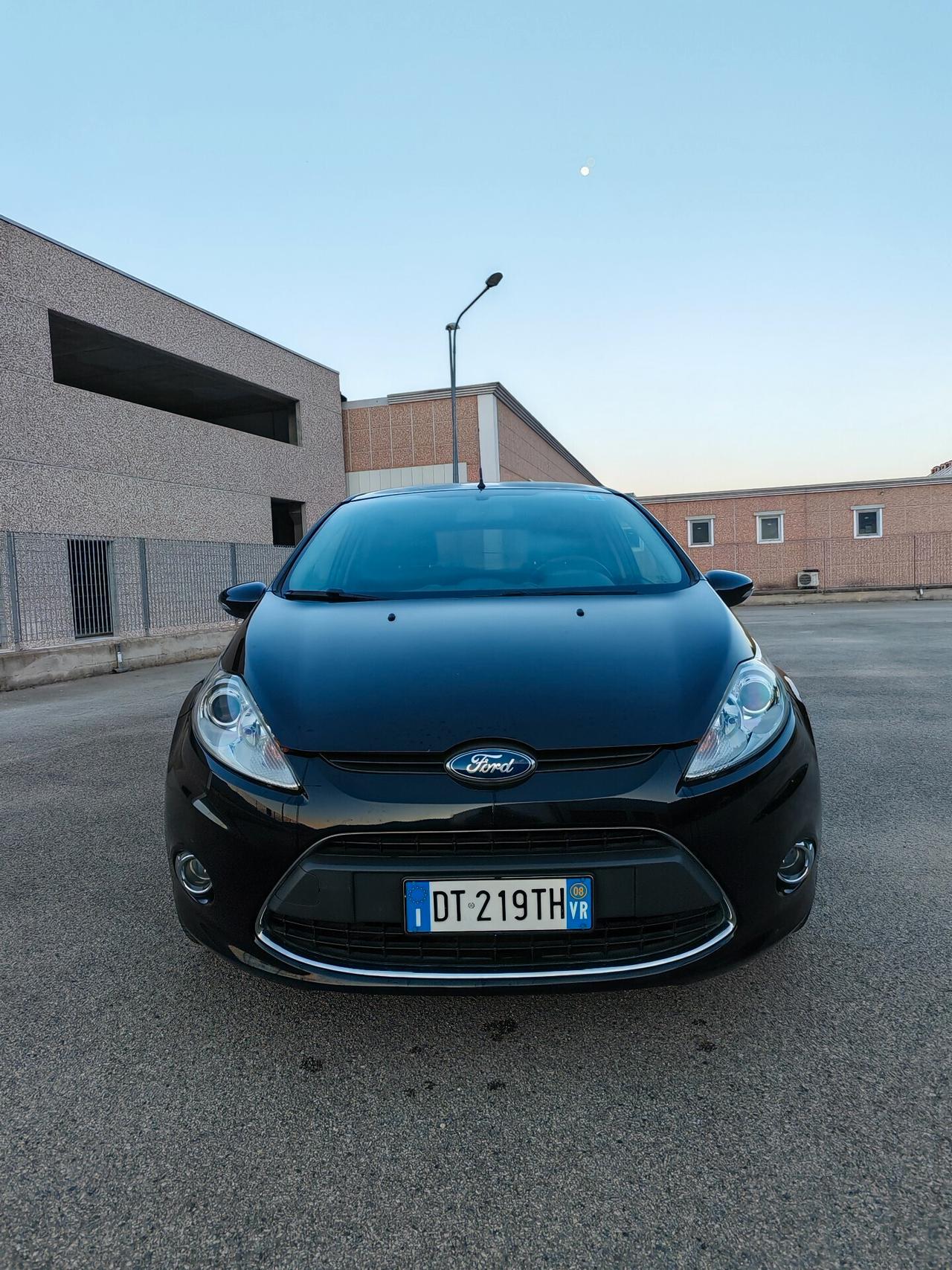 Ford Fiesta 1.4 TDCi 5p. Titanium