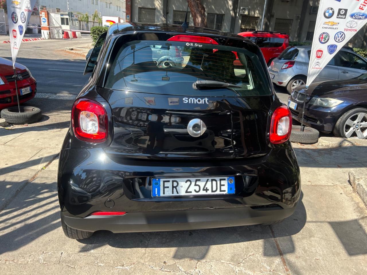 Smart ForFour 70 1.0 Prime