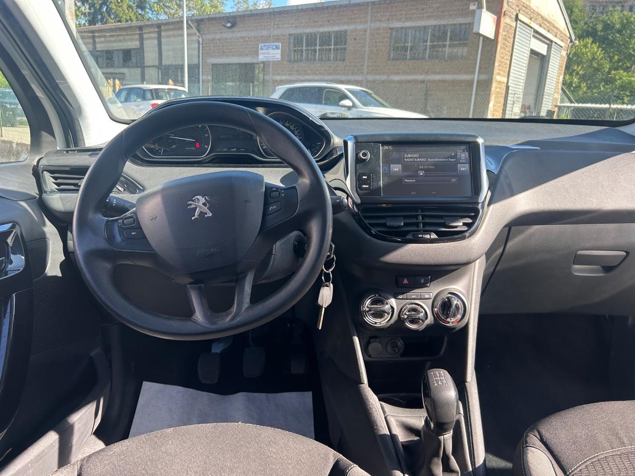 Peugeot 208 BlueHDi 100 5 porte Allure
