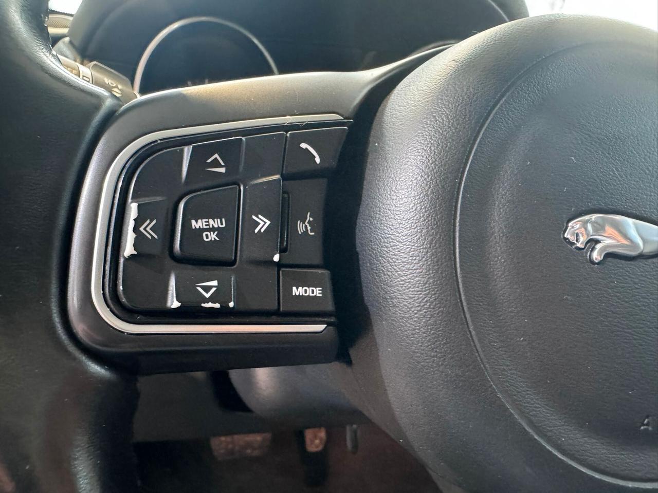 Jaguar F-Pace 2.0 D 180 CV AWD aut. Pure