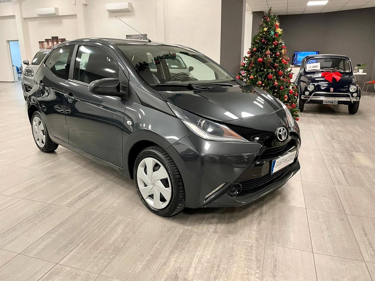 Toyota Aygo 1.0 VVT-i 69cv X-business