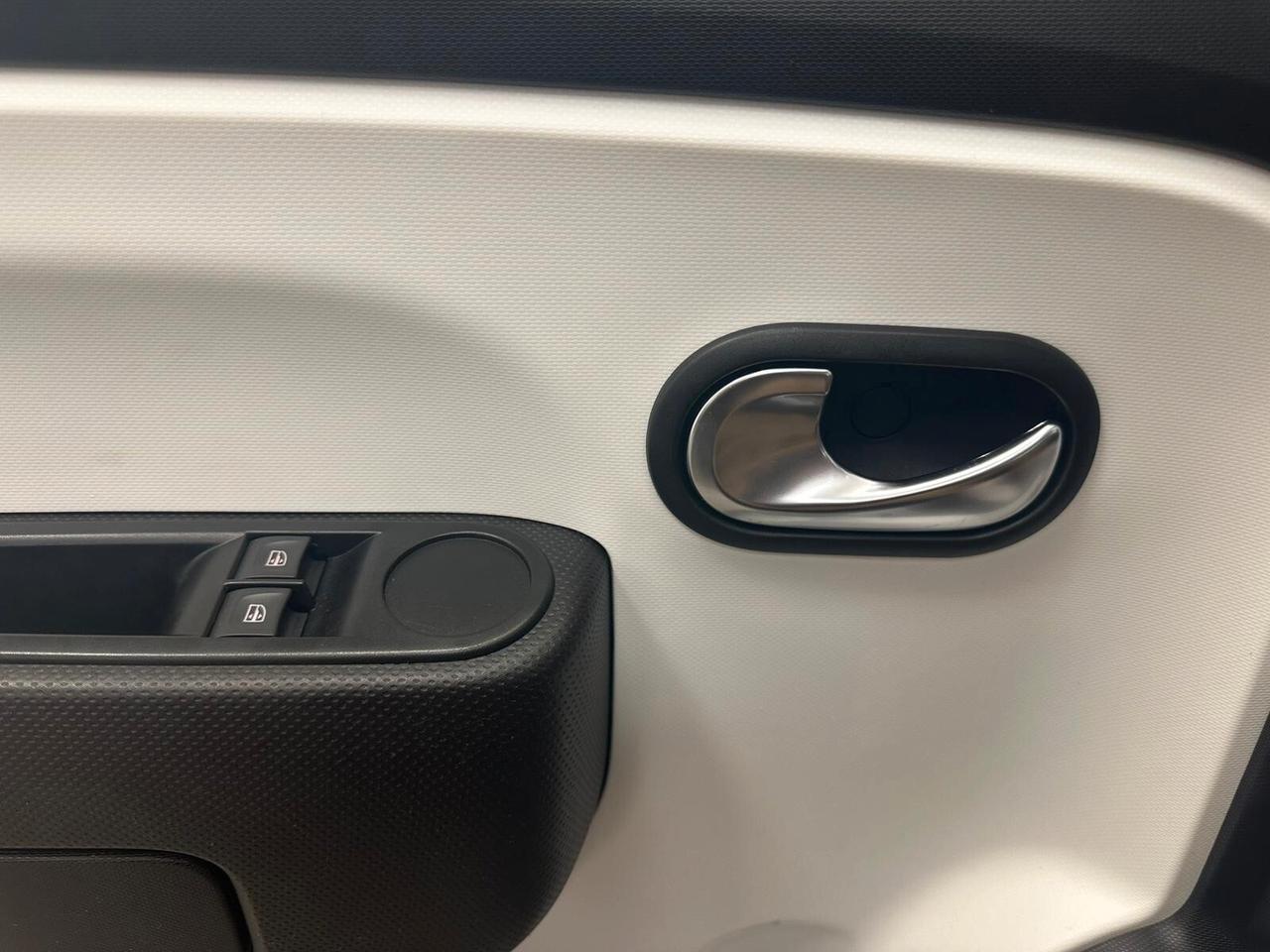 Renault Twingo SCe 65 CV Duel