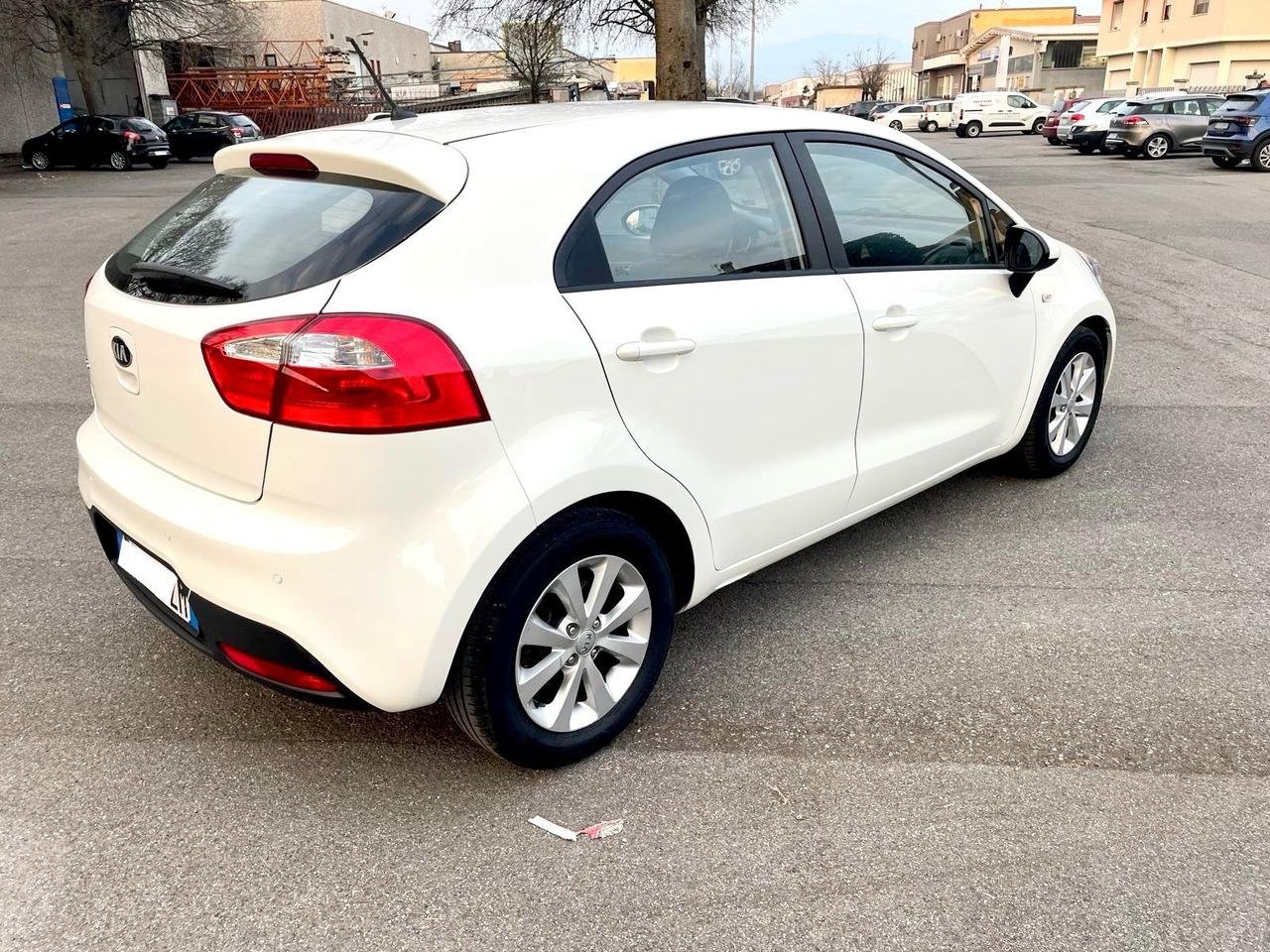 Kia Rio 1.2 CVVT 5p. EX per Neopatentati 2014