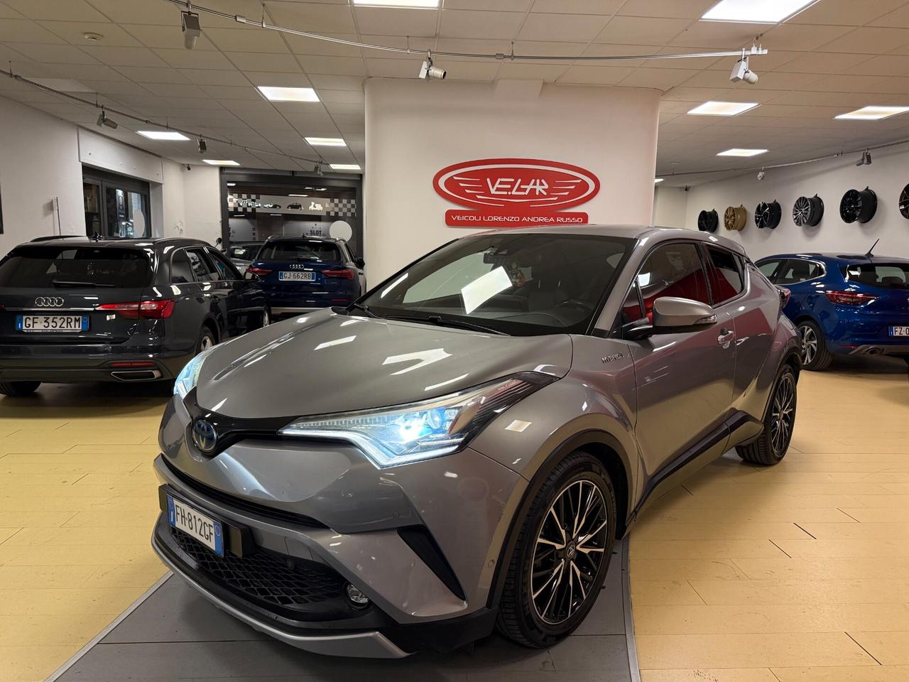 Toyota C-HR 1.8 hybrid 98 cv