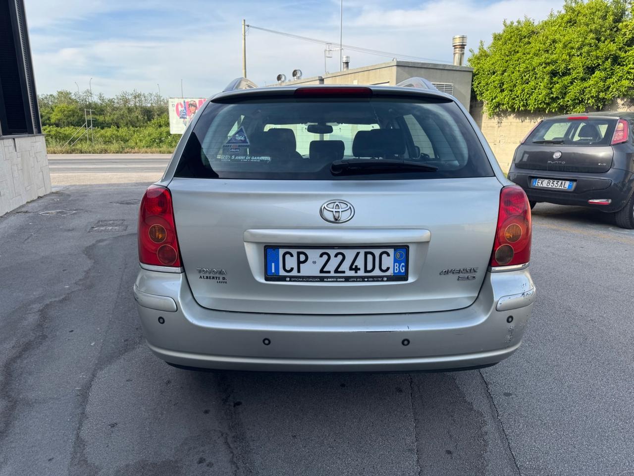 Toyota Avensis 2.0 D-4D 16V Station Wagon