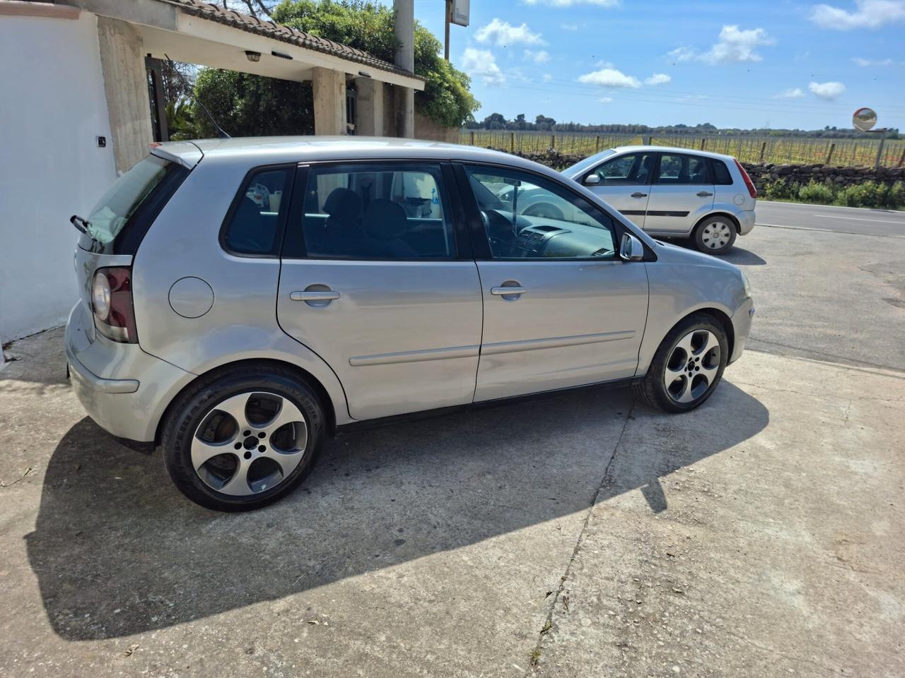 Volkswagen Polo 1.4/69CV TDI 5p. Sportline motore revisionato