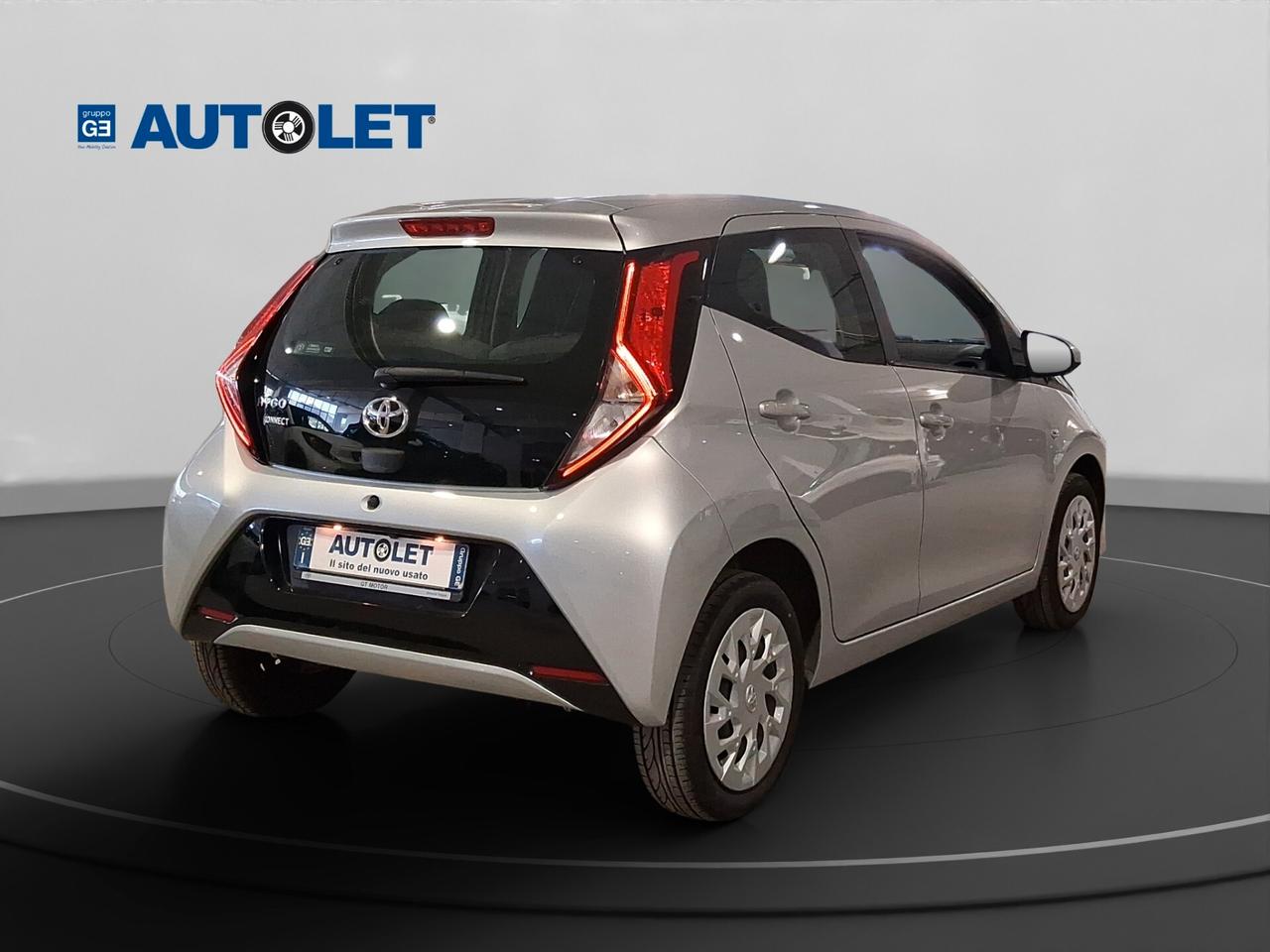 Toyota Aygo Connect 1.0 VVT-i 72 CV 5 porte x-play MMT
