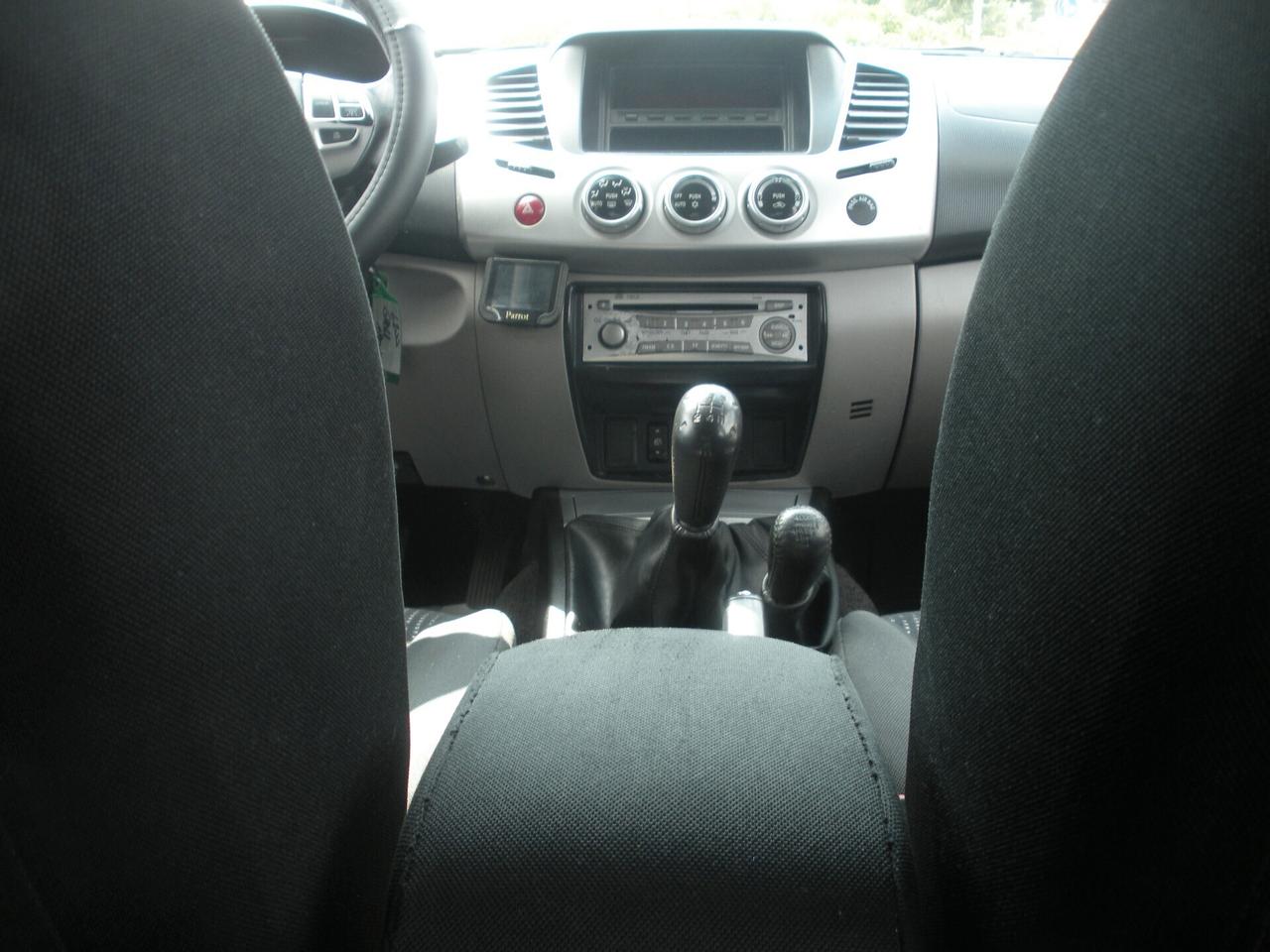 Mitsubishi L200 2.5 DI-D/178CV Double Cab Intense plus