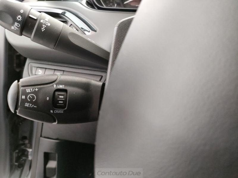 Peugeot 208 208 5p 1.2 puretech Active s&s 82cv neopatentati
