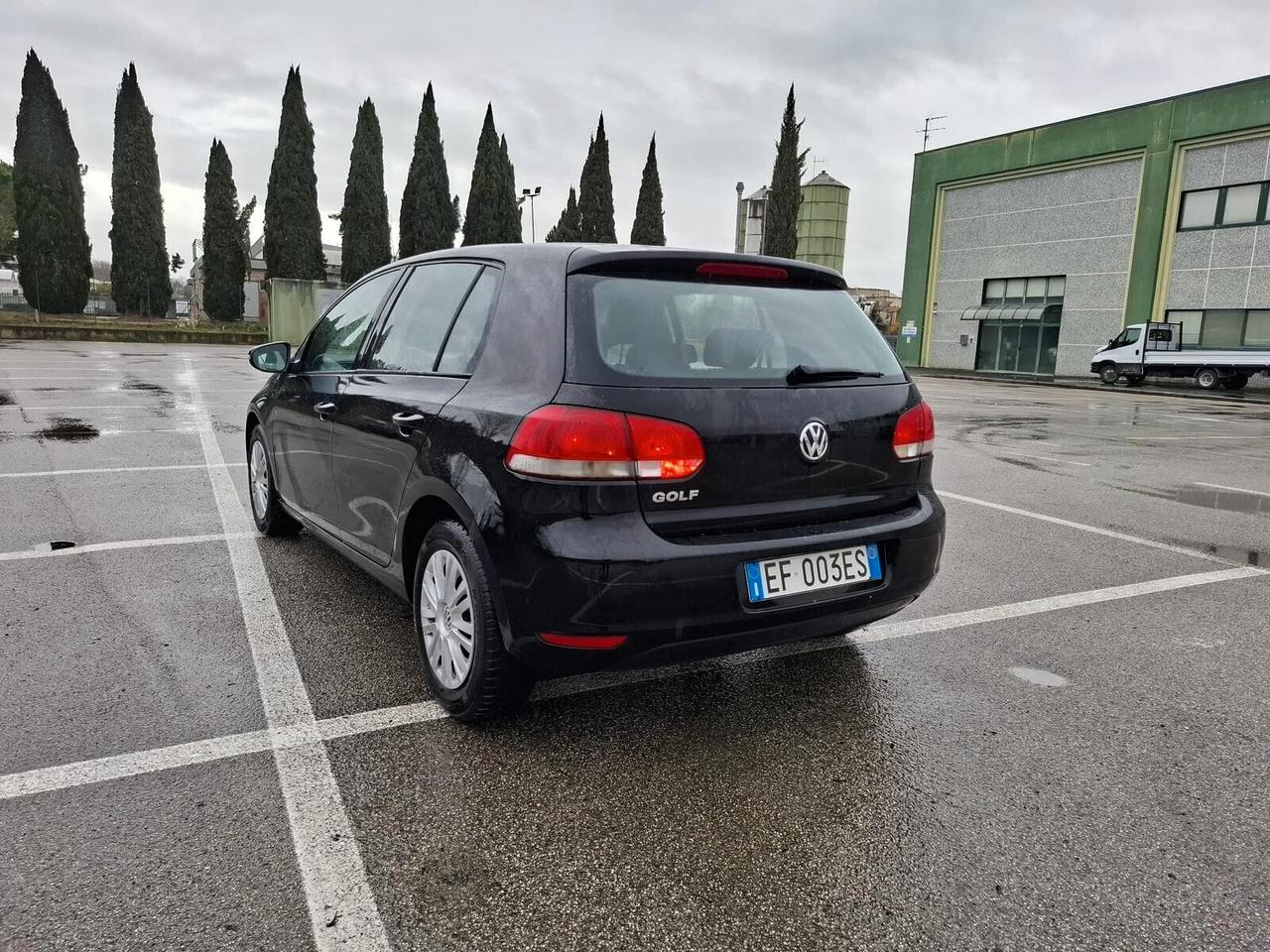 Volkswagen Golf Utilitaria