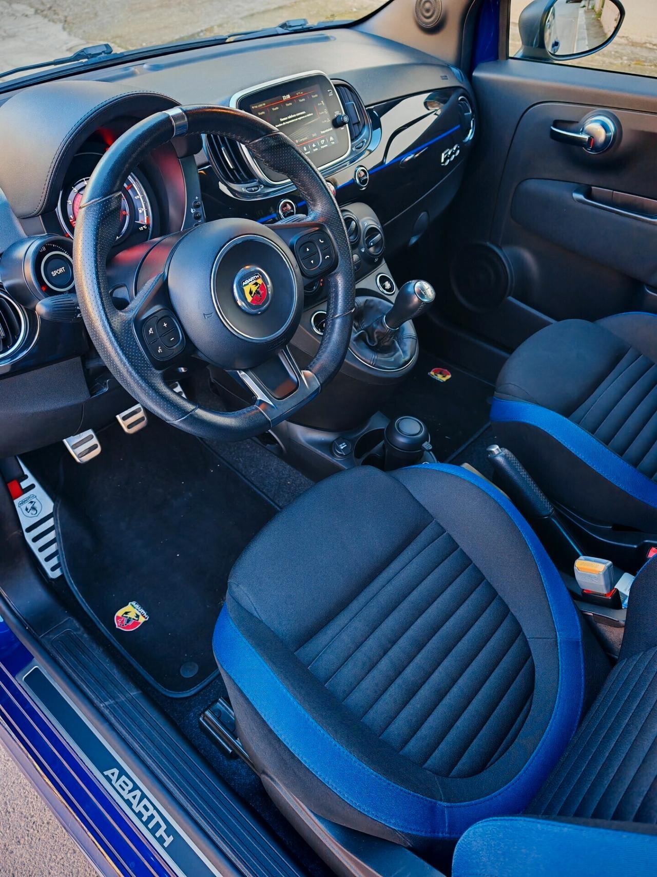 Abarth 595 1.4 Turbo T-Jet 165 CV Monster Energy Yamaha