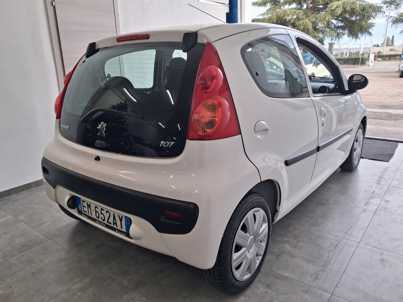 Peugeot 107 1.0 68CV 5p. Active