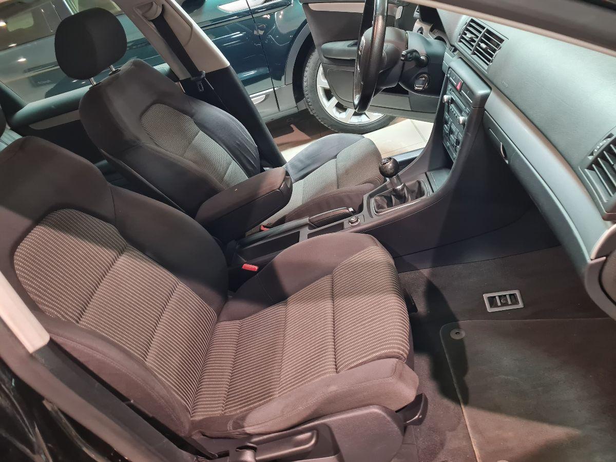 AUDI A4 Avant 2.0 TDI 140 CV S-Line