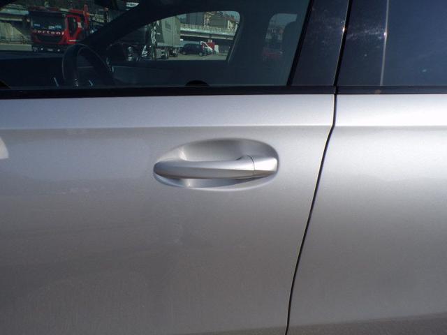 MERCEDES-BENZ A 180 d Automatic Premium