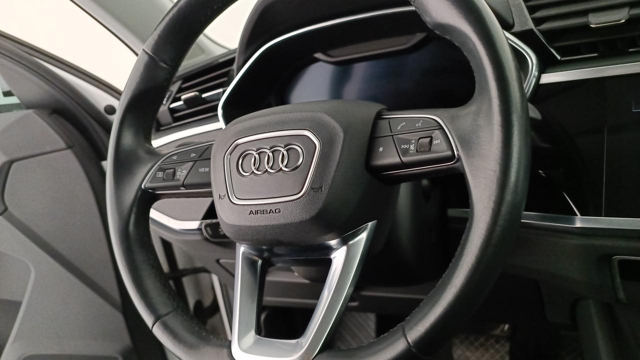 AUDI Q3 II 2018 - Q3 II 2018 - Q3 45 1.4 tfsi e S Line Edition s-tronic