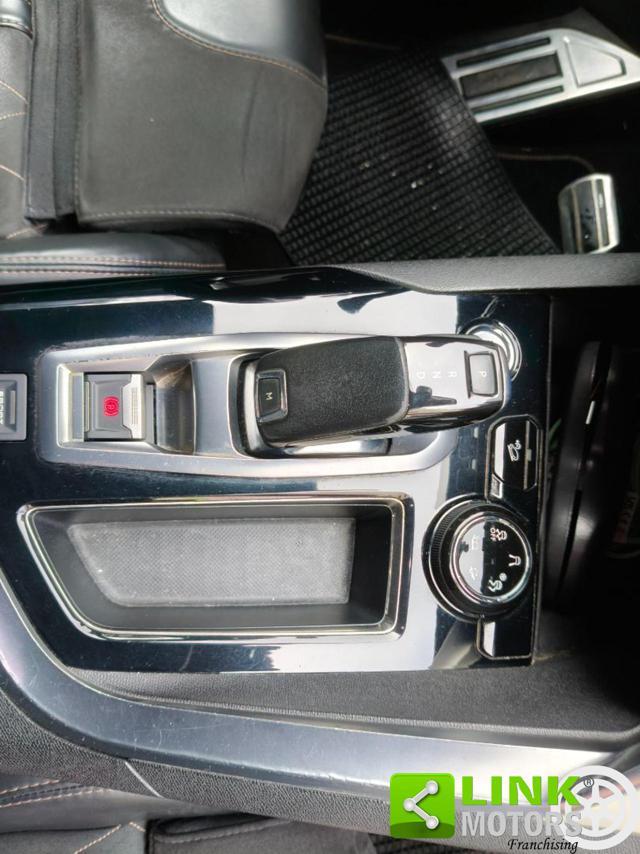 PEUGEOT 5008 BlueHDi 180 S&S EAT6 GT