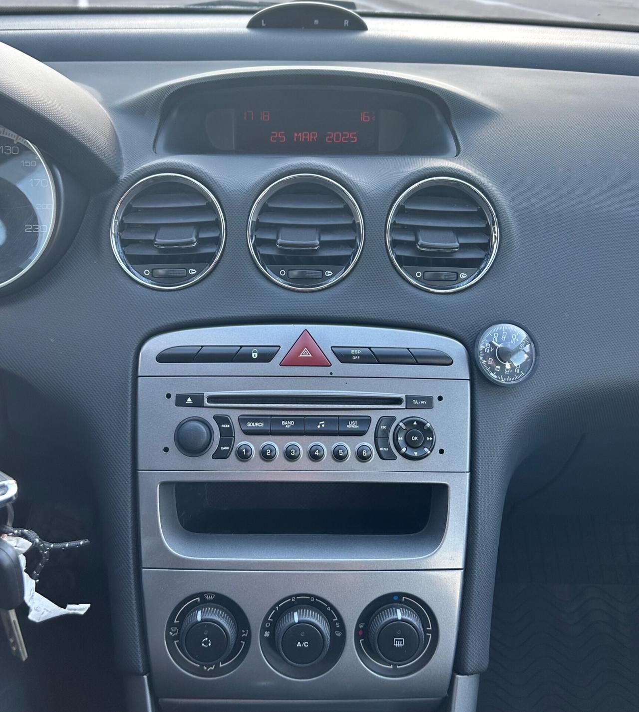 Peugeot 308 1.6 VTi 120CV 5p. Active Neopatentati