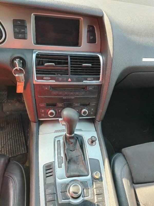 Audi Q7 3.0 V6 tdi quattro tiptronic