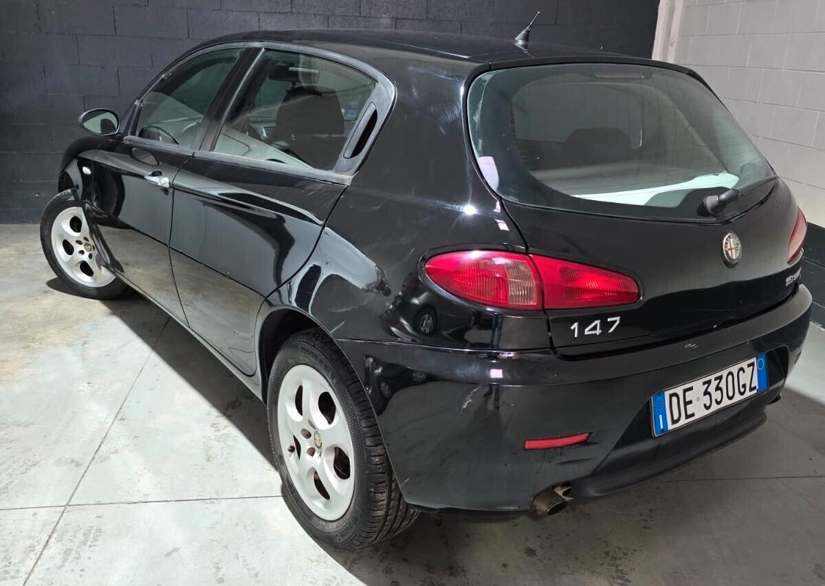 Alfa Romeo 147 1.6 16V TS (GPL) 5 porte Progression