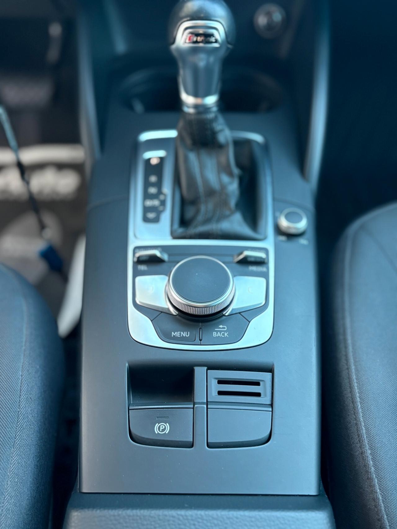 Audi A3 Sportback 30 1.6 tdi Sport 116cv s-tronic NAVI,FULL LED,ANDROID AUTO,SENS.PARCHEGGIO,BLUETOOTH,BLOCK