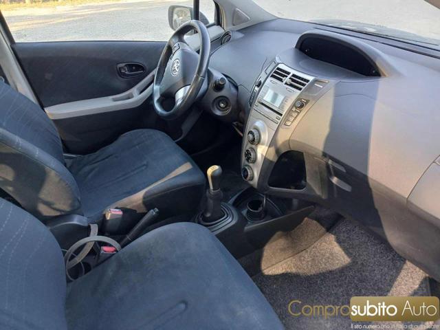 TOYOTA Yaris 1.0 5 porte MOTORE FUSO K.O