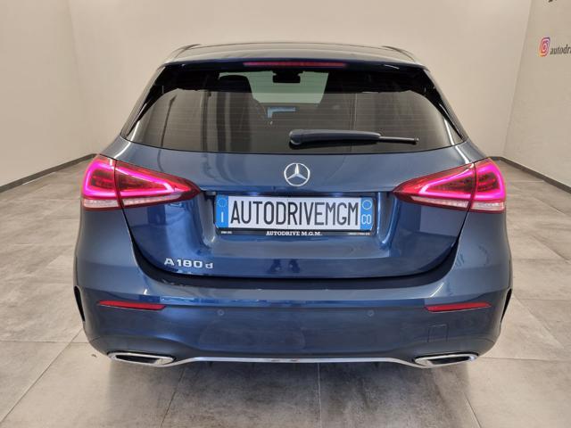 MERCEDES-BENZ A 180 d Automatic Premium