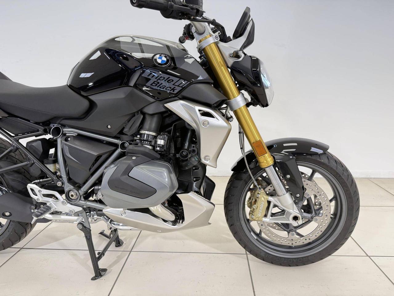 BMW R 1250 R Triple Black