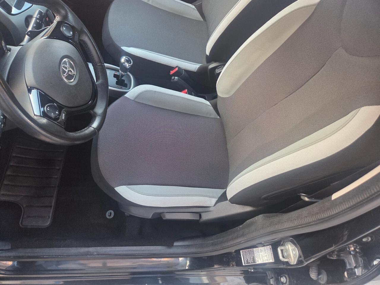 TOYOTA AYGO 1.0 BENZ 70 CV AUTOMATICA KM CERTIFICATI