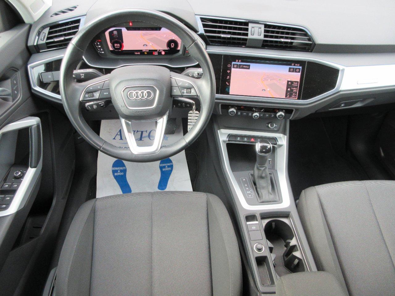 Audi Q3 35 2.0 tdi Business Advanced s-tronic