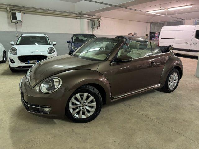VOLKSWAGEN Maggiolino Cabrio 2.0 TDI DSG Design BlueMotion Technology
