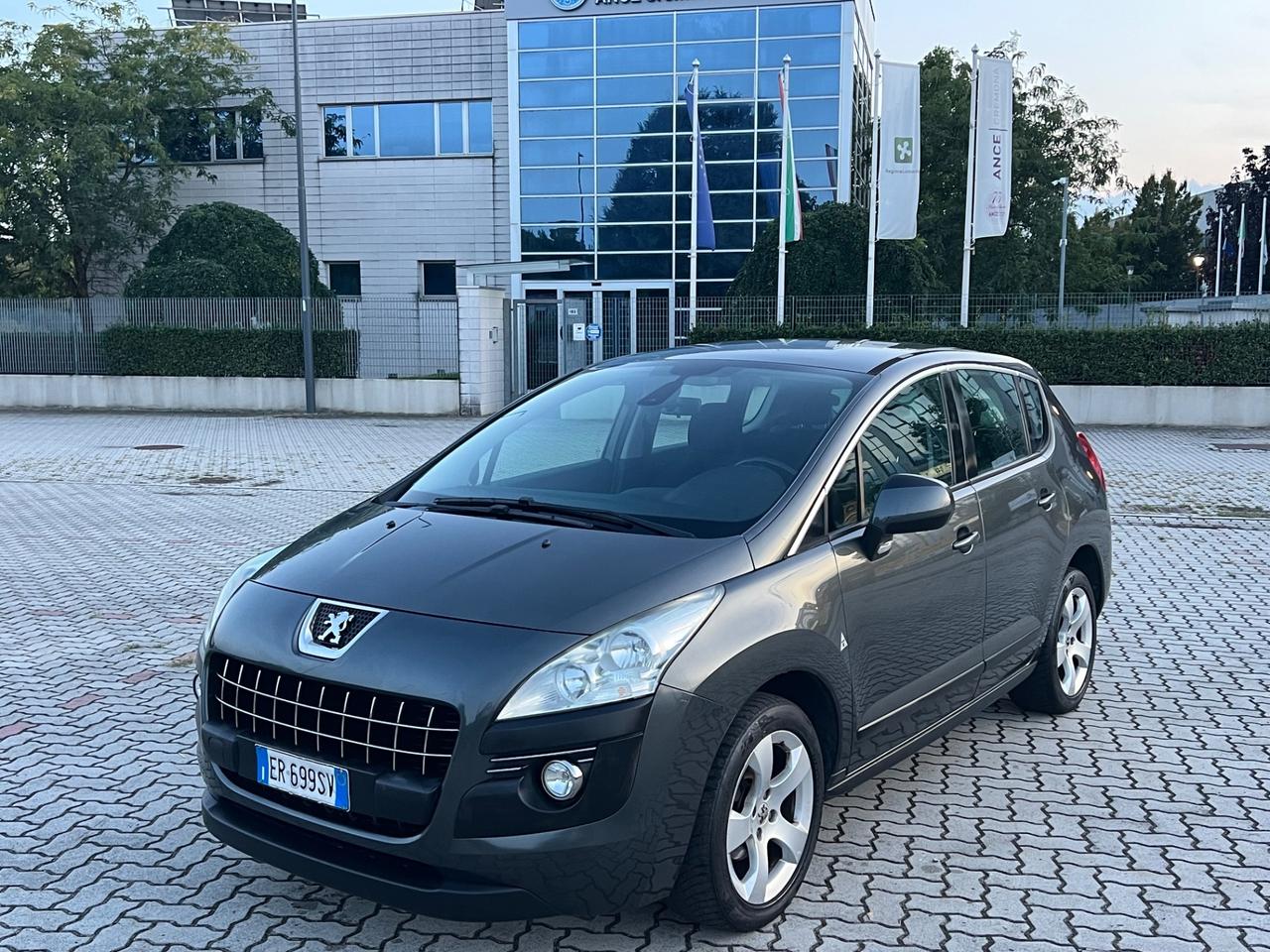 Peugeot 3008 1.6 HDi 115CV Business