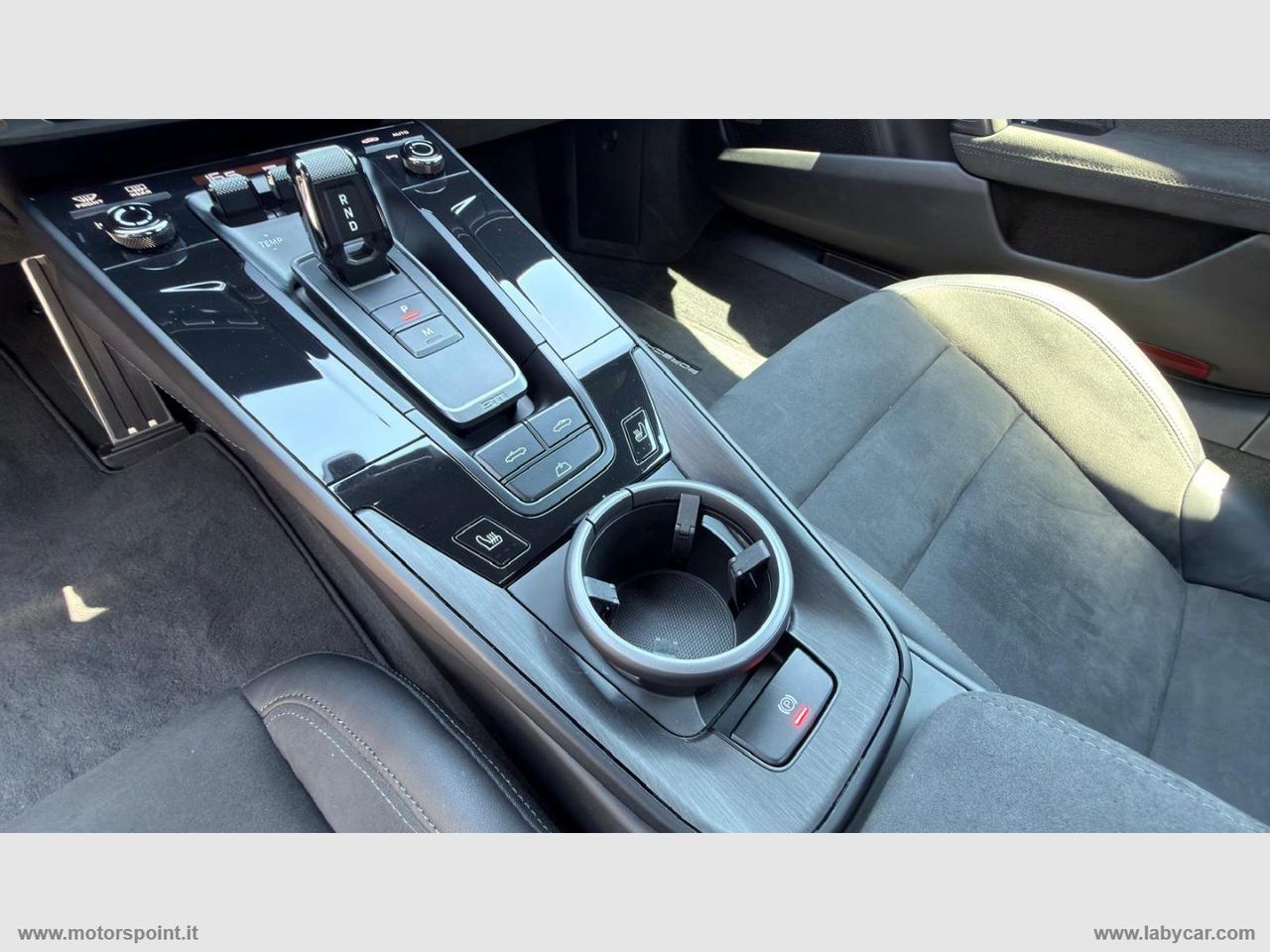 PORSCHE 992.2 Carrera GTS Cabriolet