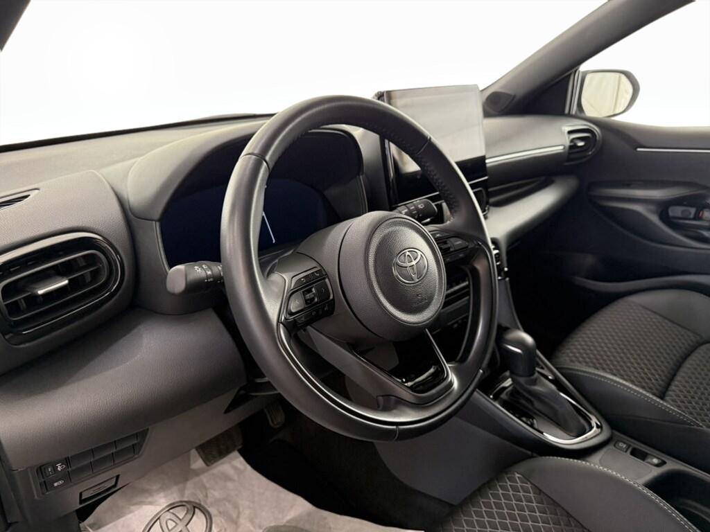 Toyota Yaris 1.5 Hybrid 130 Lounge E-CVT