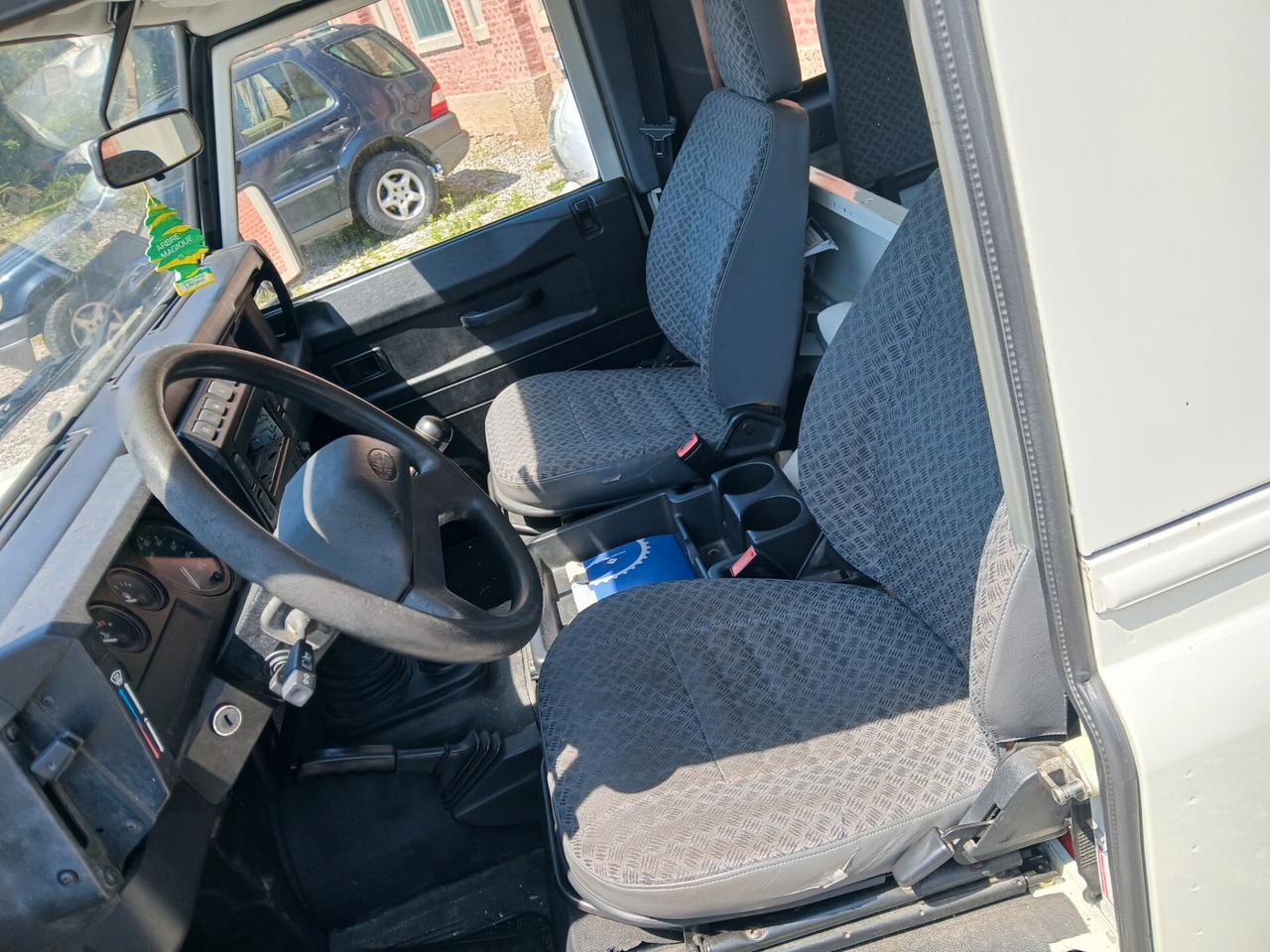 Land Rover Defender 90 2.5 Td5 Station Wagon E