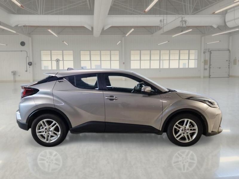 TOYOTA C-HR 1.8H 98CV E-CVT Business