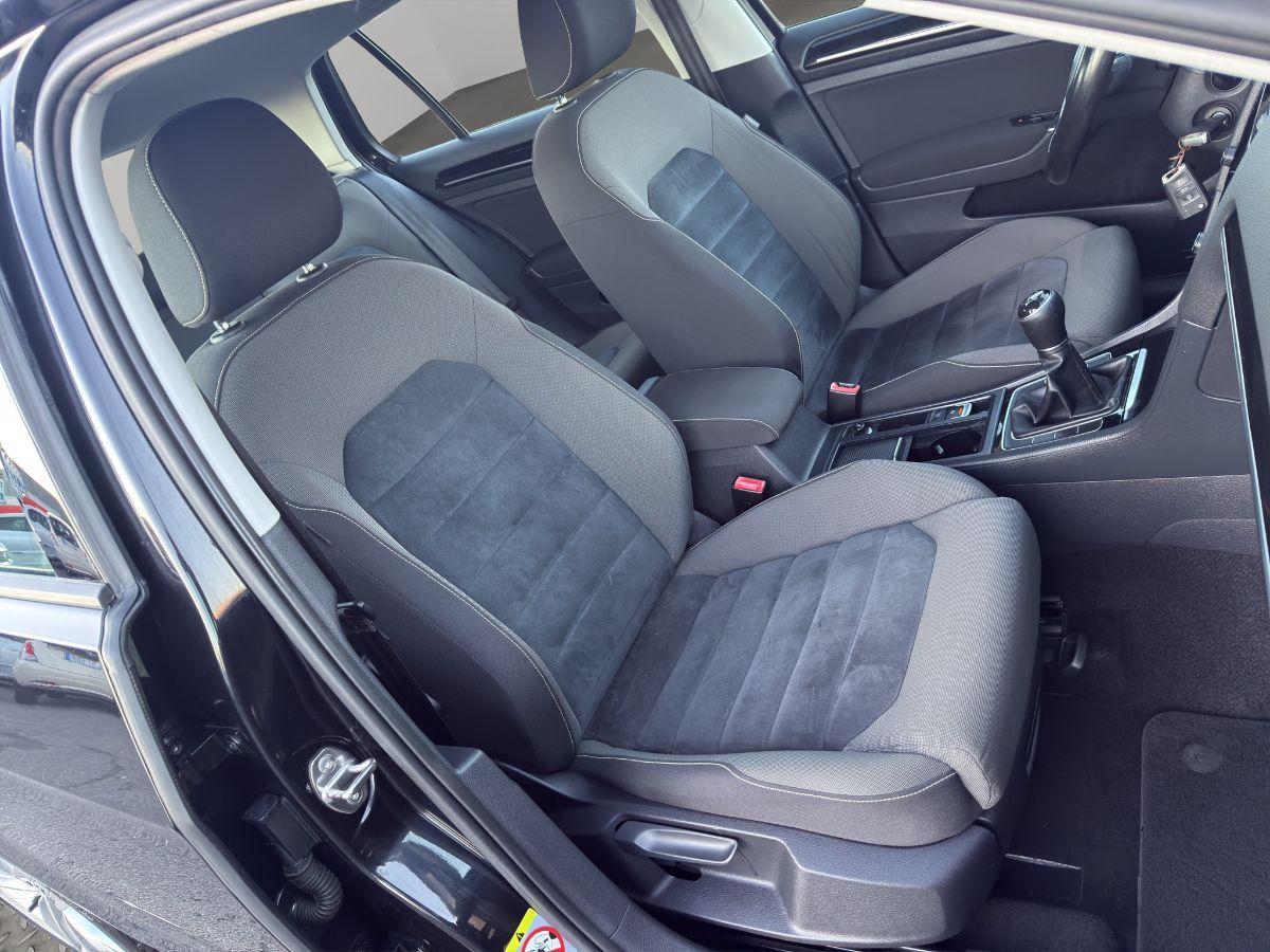 VOLKSWAGEN - Golf - 1.6 TDI 105cv 5p. Highline BlueMotion Technology