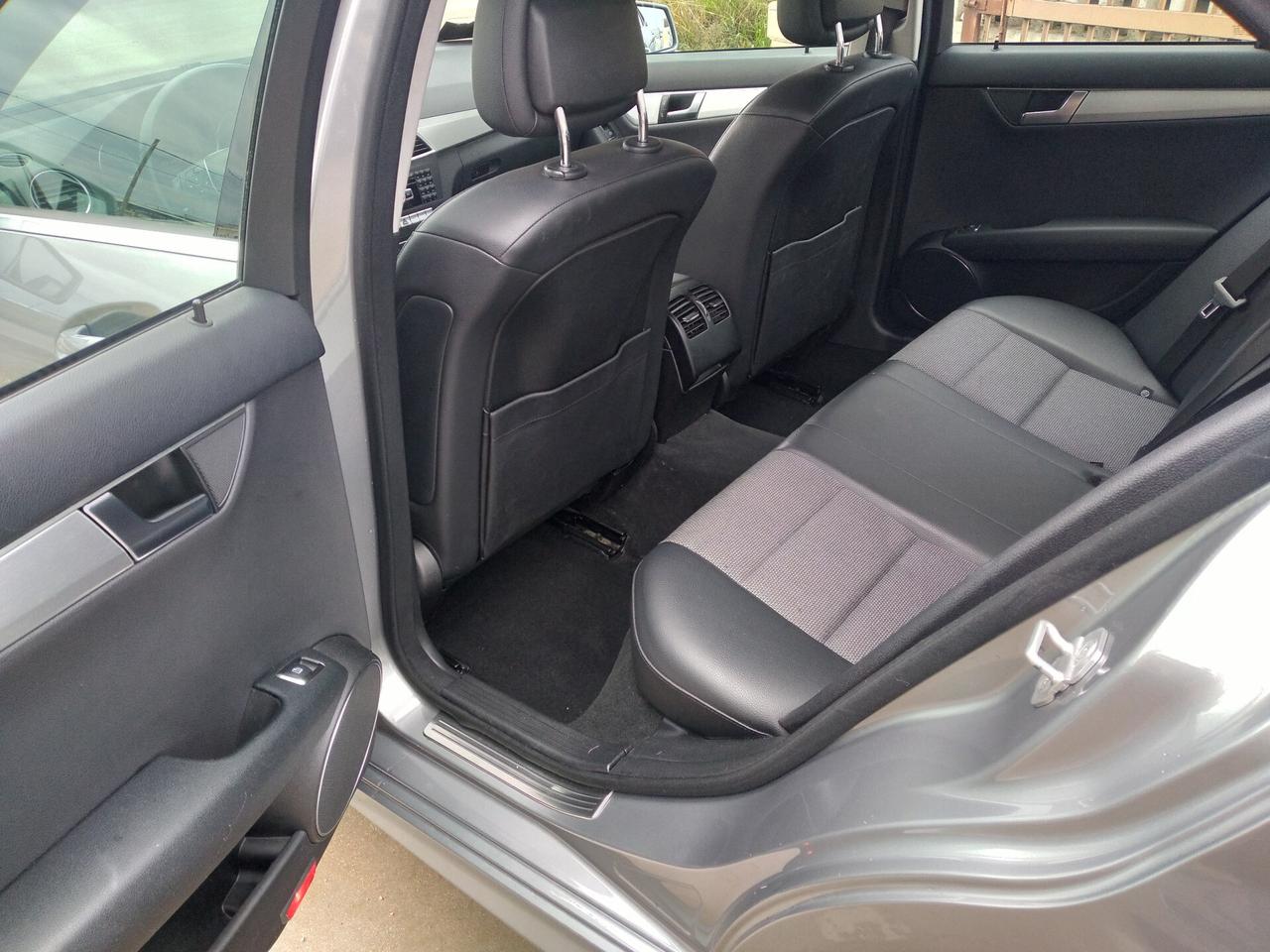 Mercedes-benz C 220 CDI BlueEFFICIENCY Avantgarde