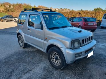 Suzuki Jimny 1.5 DDiS 86CV 4x4 JLX Autocarro