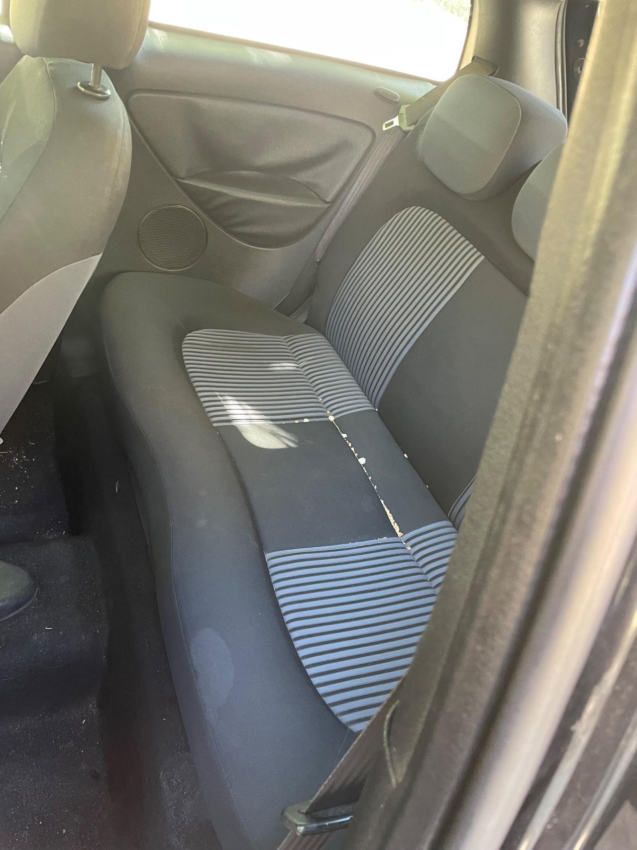 Lancia Ypsilon 1.3 MJT 75 CV Argento