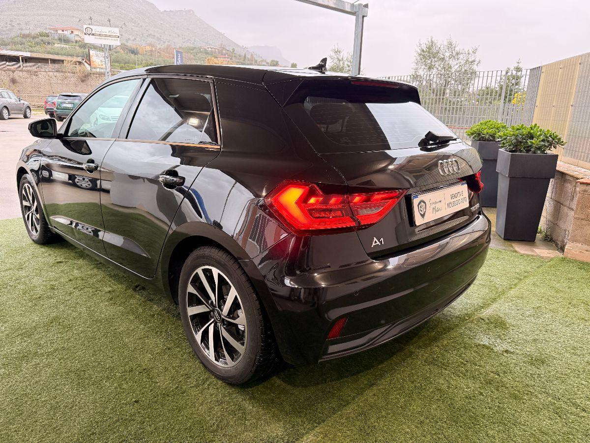 AUDI - A1