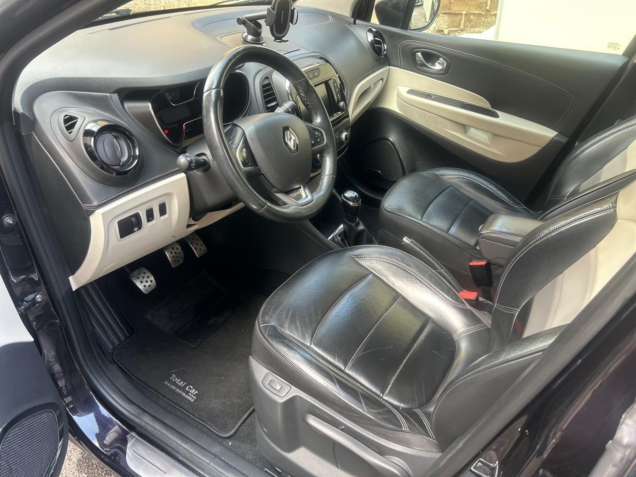 Renault Captur TCe 120 CV Start&Stop Energy Initiale Paris