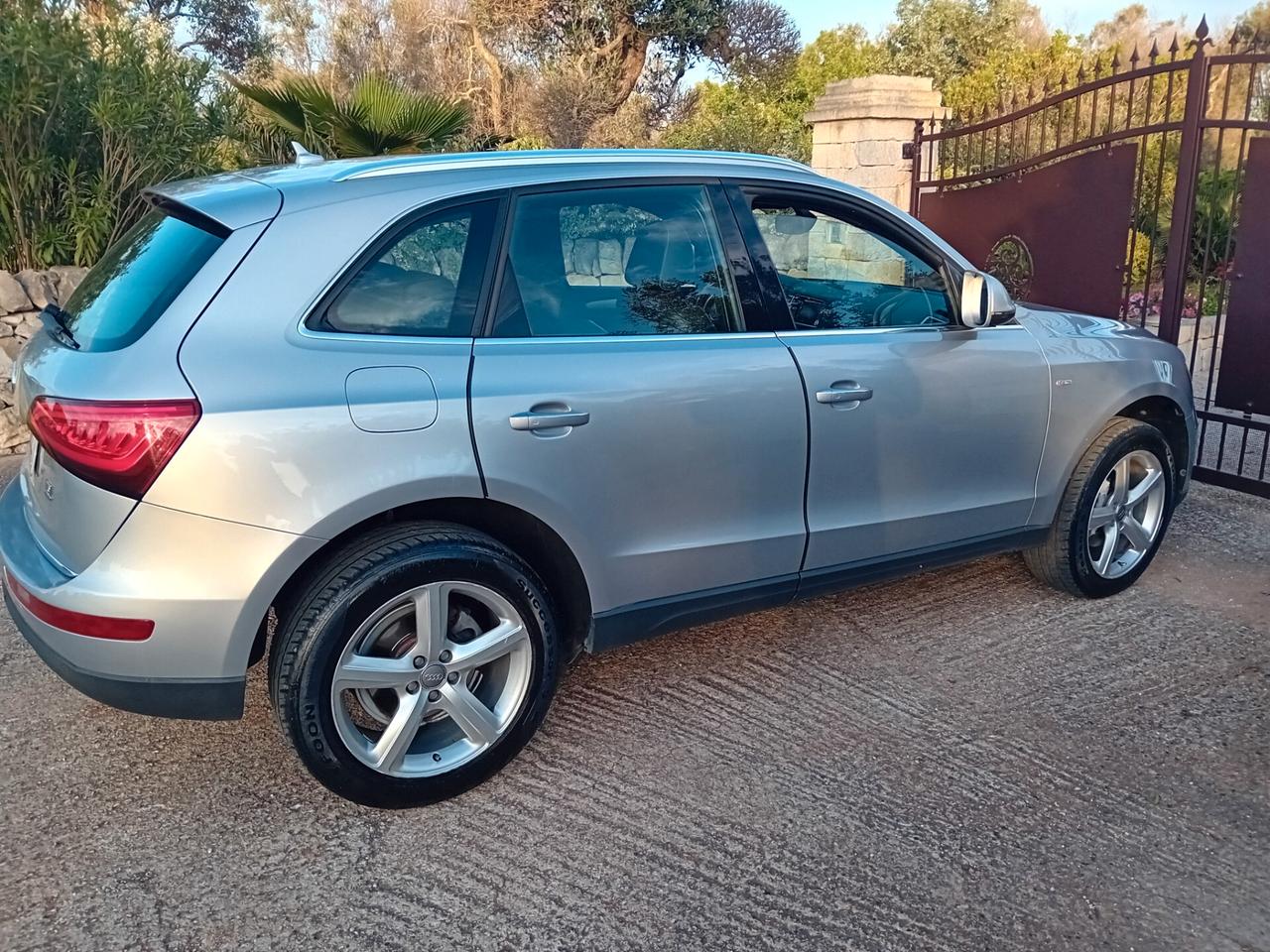 Audi Q5 2.0 TDI 177 CV quattro Sline