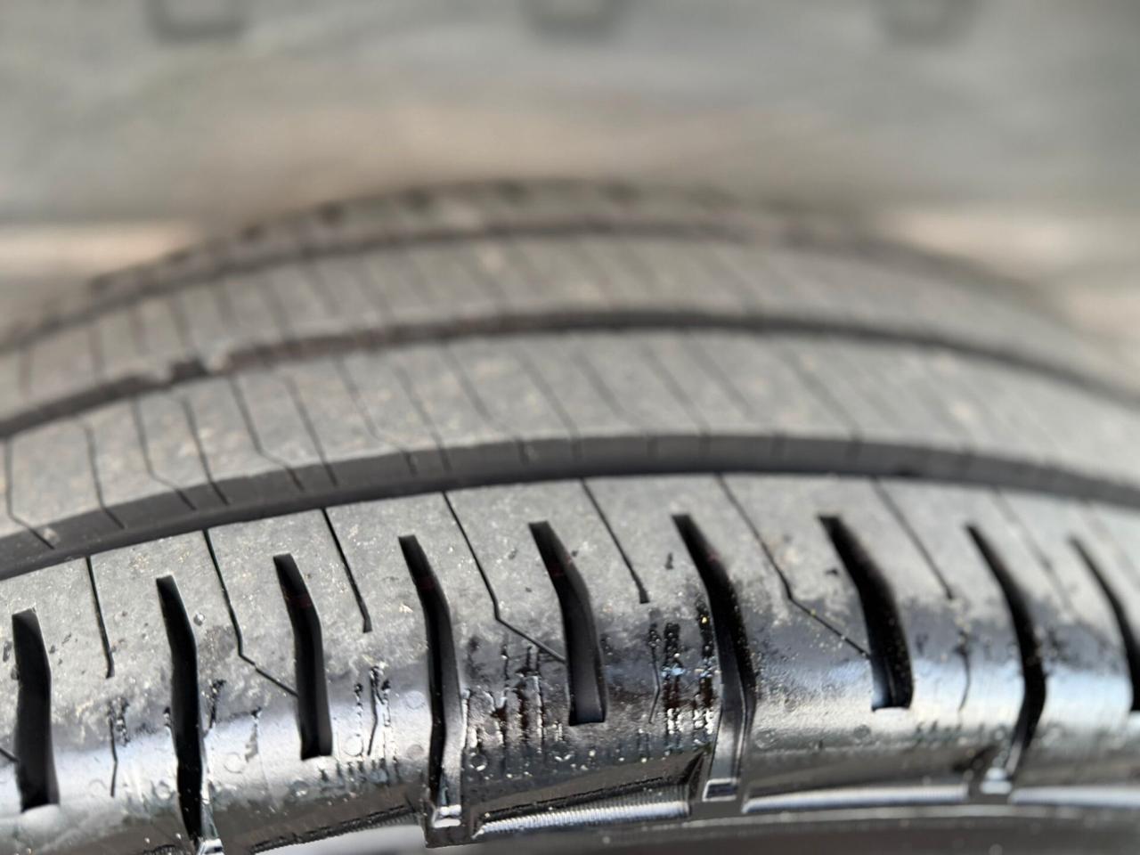 FORD TRANSIT 2.2 TETTO ALTO PASSO LUNGO 6 POSTI