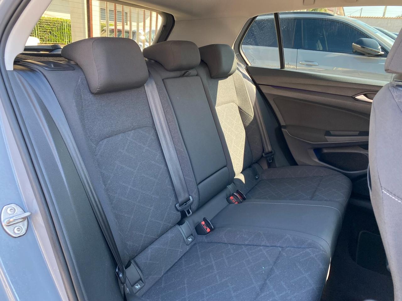 Volkswagen Golf Life 2.0 TDI 116CV