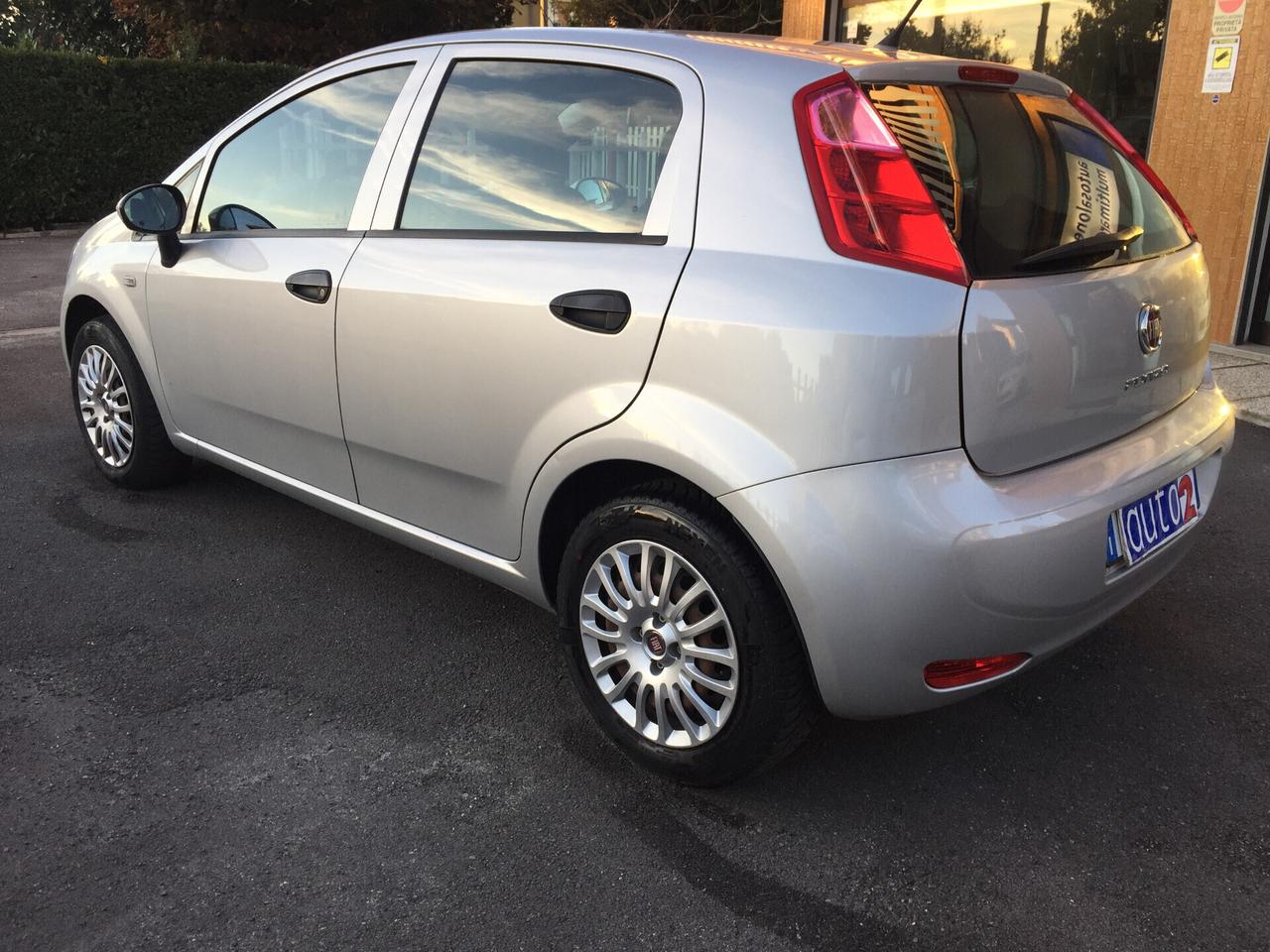 Fiat Punto 1.3 MJT II 75 CV 5 porte Street X NEOPATENTATI