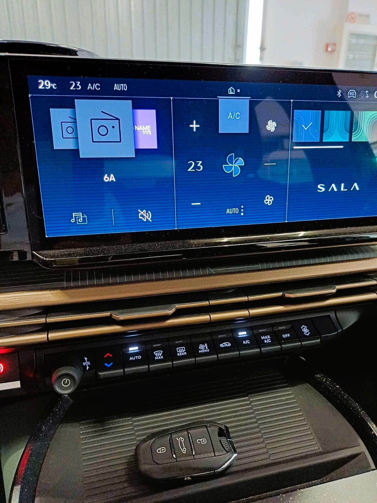 Lancia Ypsilon Hybrid e-DCT
